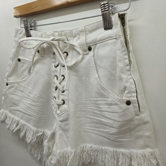 MINKPINK White Lace-Up Fringe High Waist Shorts - Picture 4 of 6